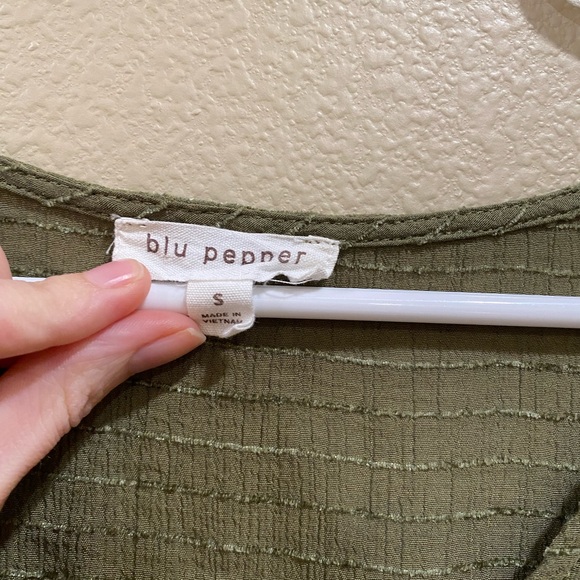 Blu Pepper Button-Down Ruffle Blouse - Picture 3 of 4